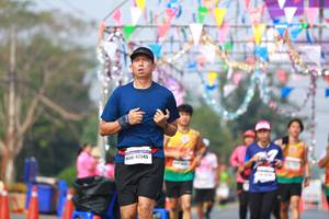 BIB: 42545
                            <button type="button" onclick="openModal(9920588)" class="btn btn-primary btn-sm float-right btn-popup" data-toggle="modal" data-target=".modal-high-quality">
                        <i class="fas fa-shopping-cart"></i> Add to Cart
                    </button>
                                            <button type="button" onclick="isThisMe(9920588, true)" class="btn btn-success btn-sm float-right btn-popup btn-isme hidden" data-toggle="tooltip" data-placement="bottom" title="นี่คือรูปของคุณใช่ไหม คลิกที่นี่เพื่อเอาเข้าอัลบั้ม">
                        <i class="fas fa-plus"></i> Add to album
                    </button>
                    <button type="button" onclick="isThisMe(9920588, false)" class="btn btn-warning btn-sm float-right btn-popup btn-isnotme hidden">
                        <i class="fas fa-ban"></i> Remove from album
                    </button>